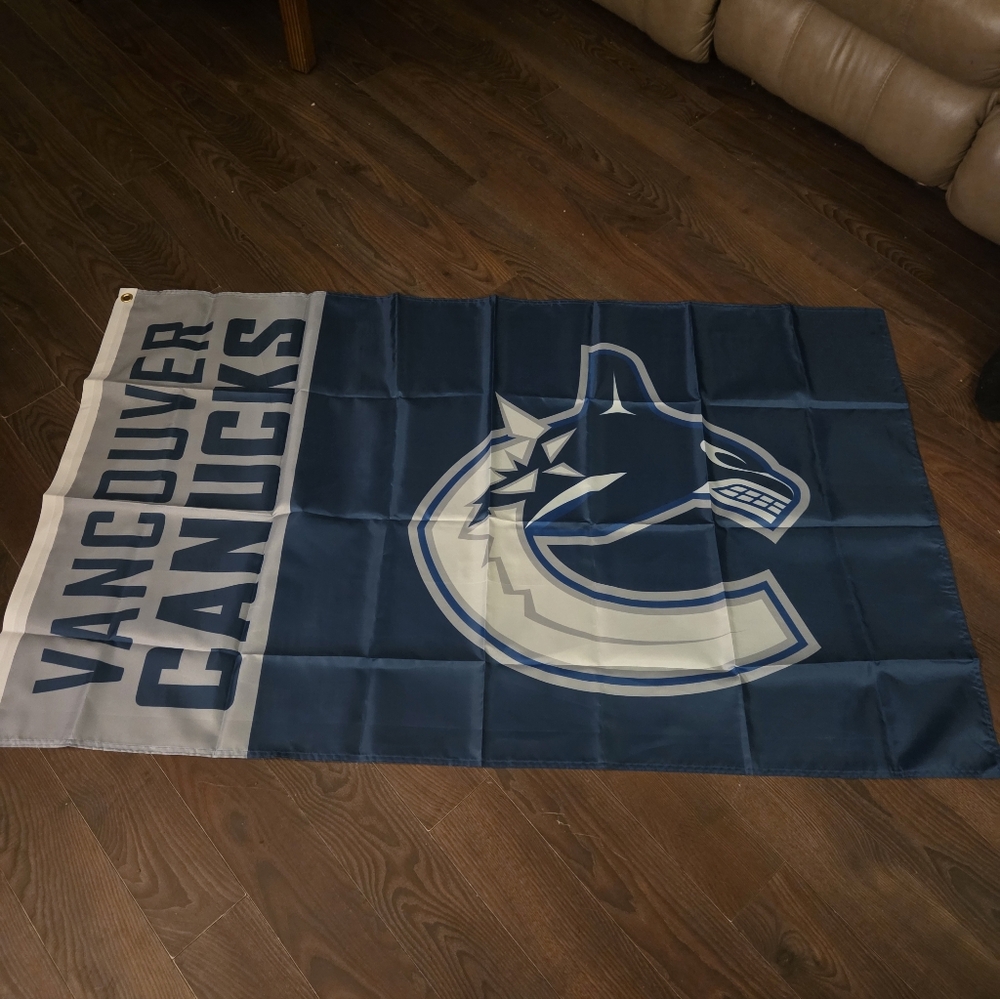 Vancouver Canucks 3x5ft Flag/wall Hanging